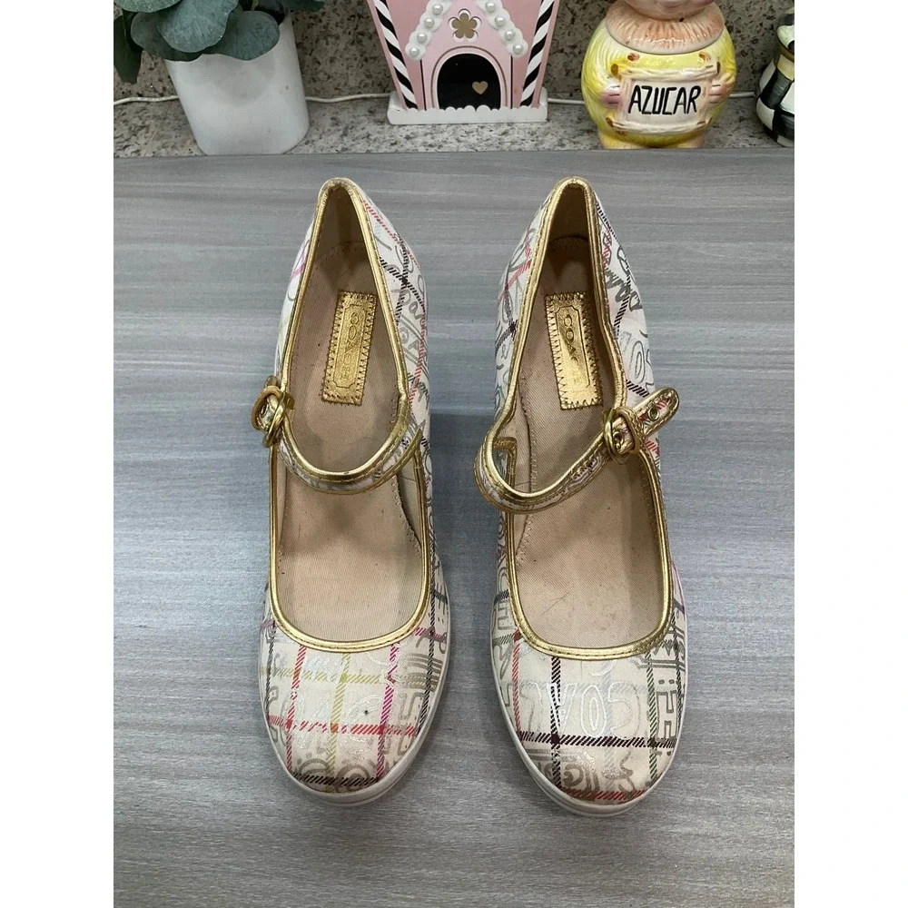 VINTAGE COACH POPPY MARY JANE HEELS